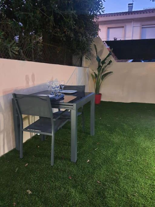 Superbe Appartement Avec Jacuzzi Et Exterieur Perpignan Luaran gambar