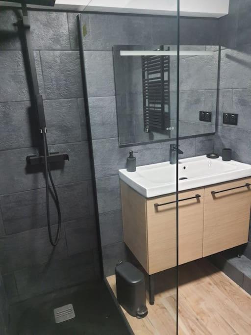 Superbe Appartement Avec Jacuzzi Et Exterieur Perpignan Luaran gambar