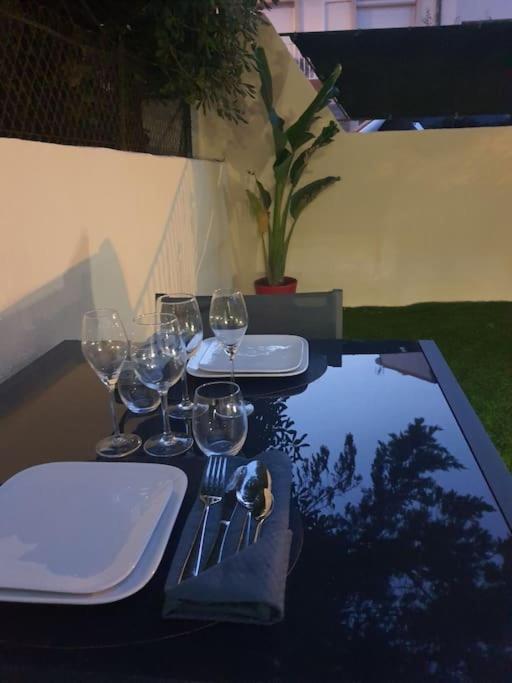 Superbe Appartement Avec Jacuzzi Et Exterieur Perpignan Luaran gambar