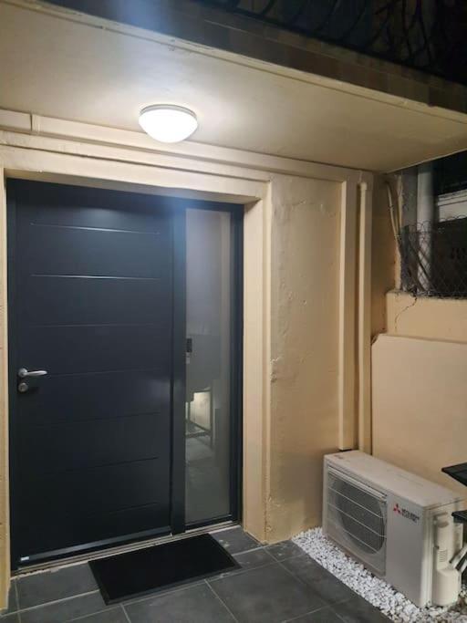 Superbe Appartement Avec Jacuzzi Et Exterieur Perpignan Luaran gambar