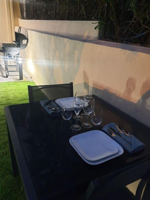 Superbe Appartement Avec Jacuzzi Et Exterieur Perpignan Luaran gambar