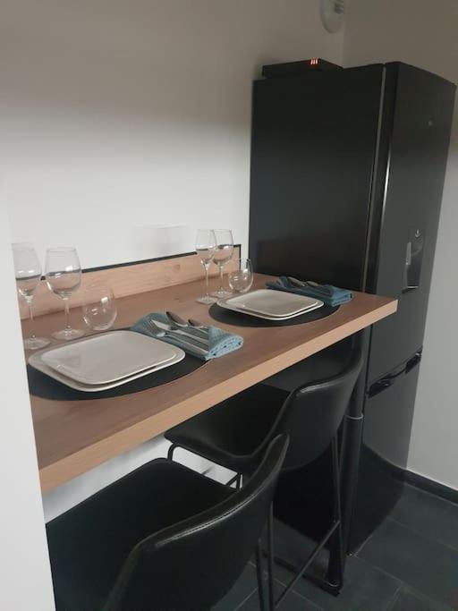 Superbe Appartement Avec Jacuzzi Et Exterieur Perpignan Luaran gambar